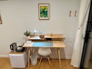 Deluxe Double or Twin Room, 1 King Bed with Sofa bed, Private Bathroom, Hill View | In-room business center