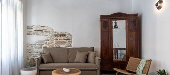 Aelios Cycladic House