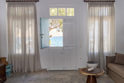 Aelios Cycladic House