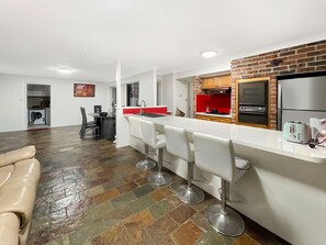 House | 1 bedroom, Internet