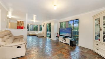 House | 1 bedroom, Internet