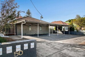 Apartment | 1 bedroom - Prickly Pear Stays in Adamstown, 1-br (Newcastle)