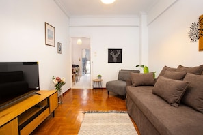 House | 1 bedroom, Internet - Central Athens Fully-equipped Getaway in Victoria (Athens)