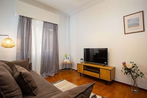 Apartment | 1 bedroom, Internet - Central Athens Fully-equipped Getaway in Victoria (Athens)