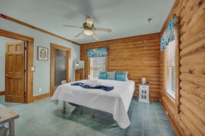 WiFi, bed sheets - ShangriLog- log cabin at the beach (Carolina Beach)
