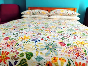 1 bedroom, WiFi, bed sheets