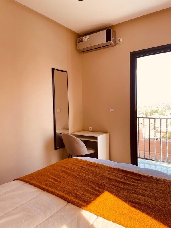 Studio, Balcony, City View | Iron/ironing board, free WiFi