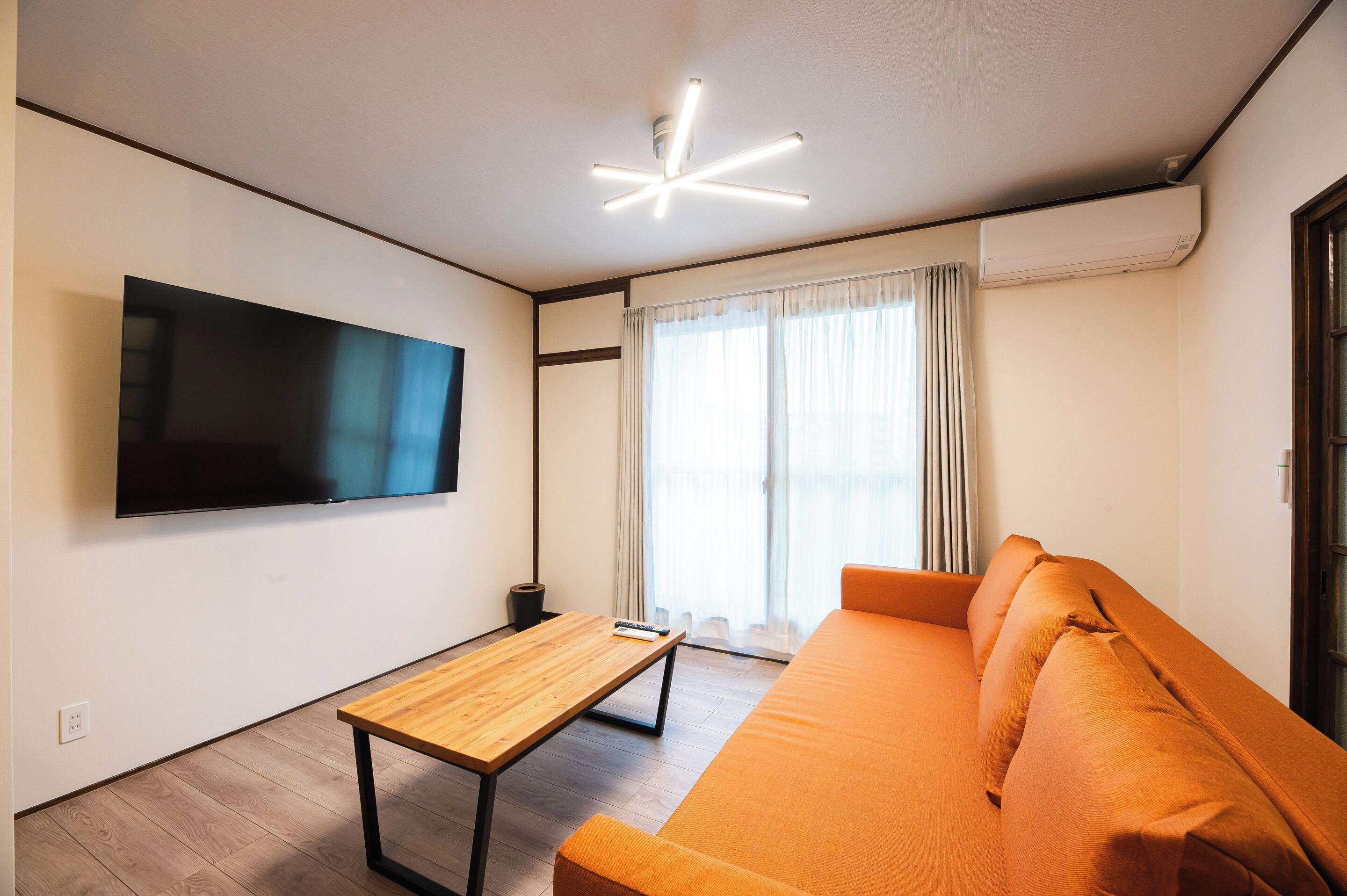 Family Room | In-room dining