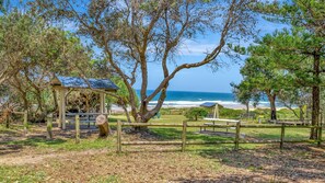 Property grounds - Villa 3 - The Breakers Resort (Yamba)