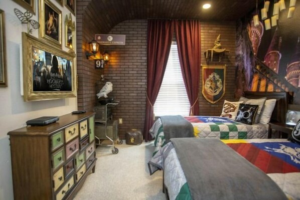 Unclassified image, 1 of 4, button - Summerville Resort 5 Bedroom Vacation Home 2620 (Kissimmee)