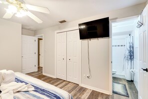 House (3 Bedrooms) | Interior - Poolside Retreat 2 Mi to Dtwn Cape Coral (Cape Coral)