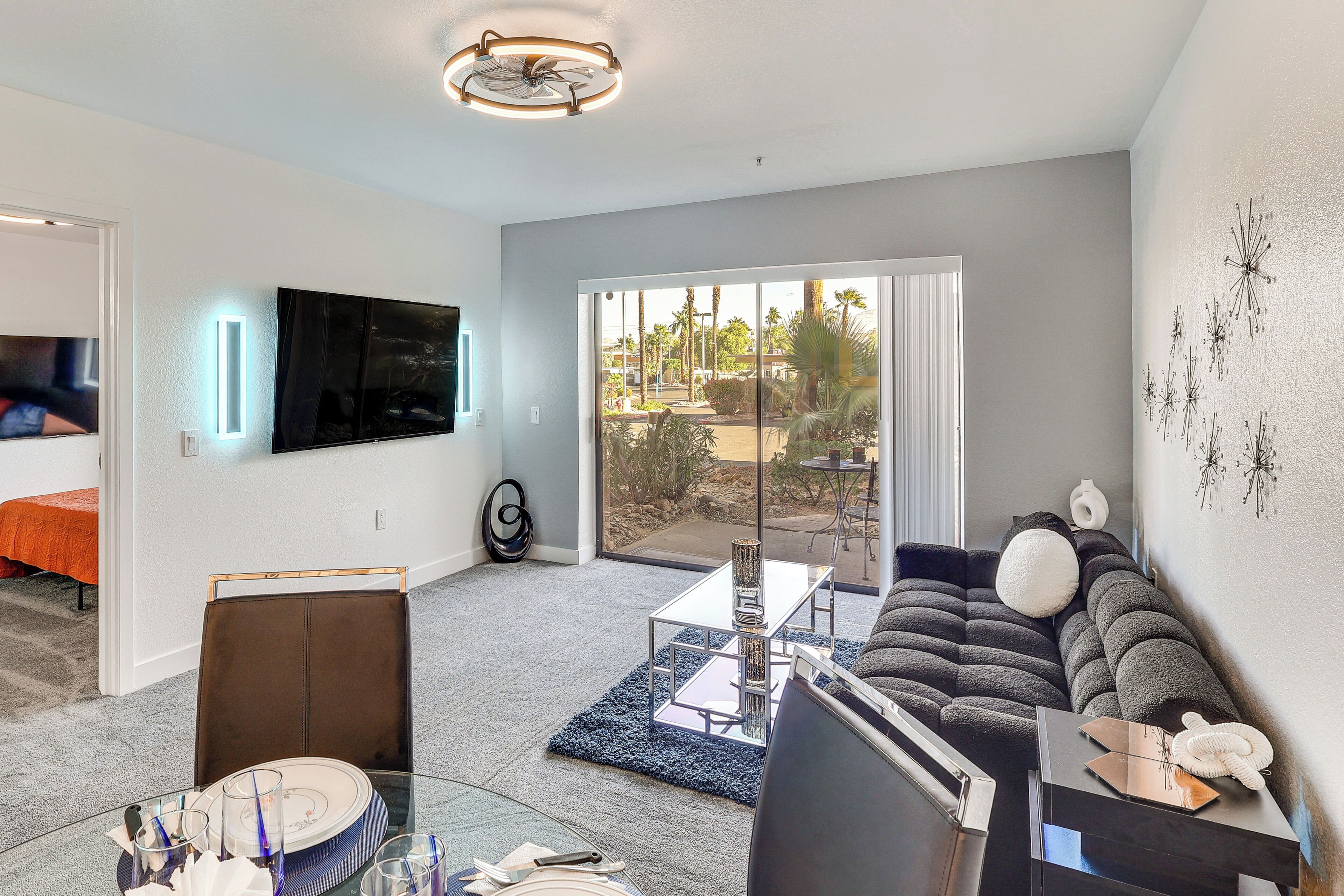 Apartment (2 Bedrooms) | Front of property