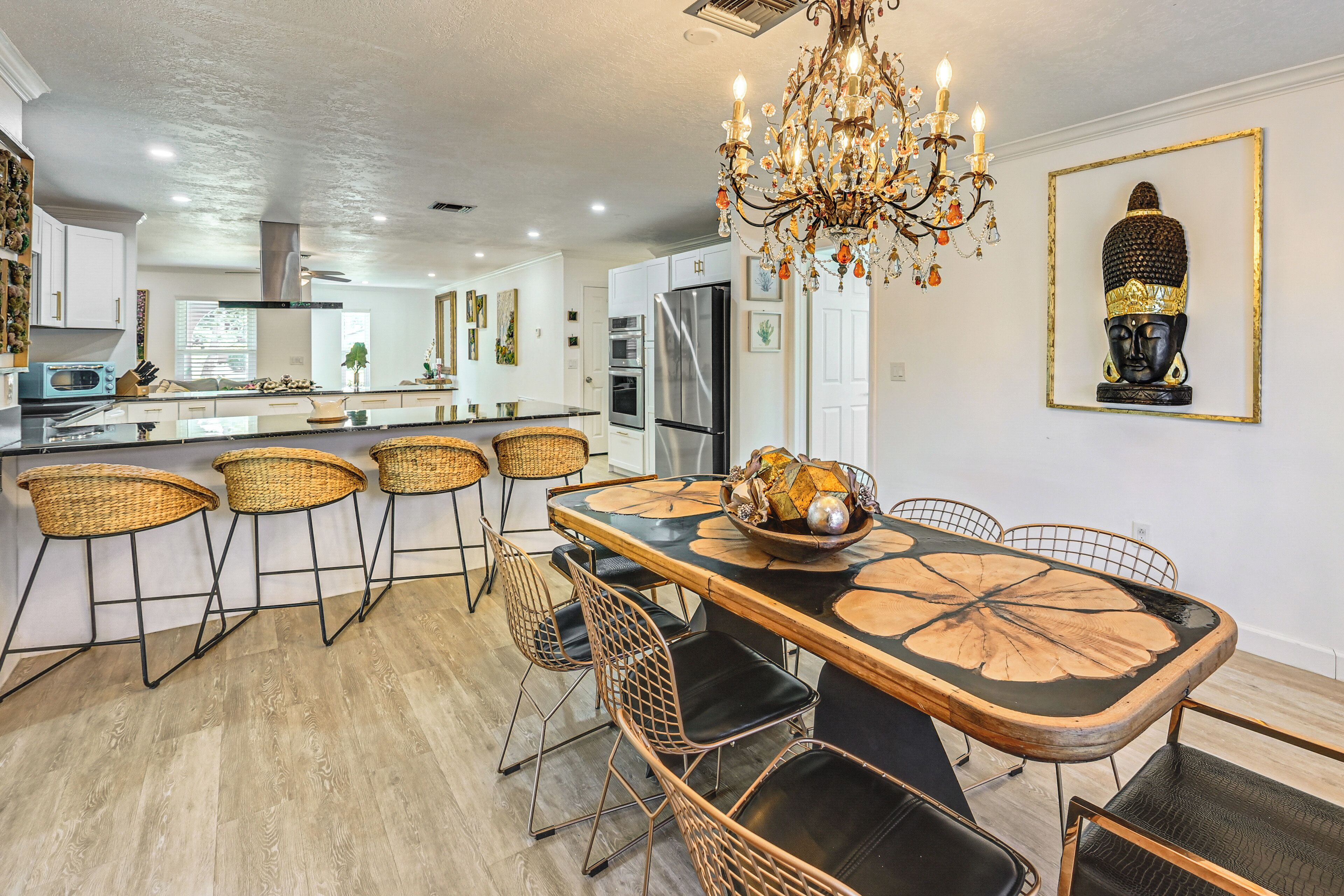 House (3 Bedrooms) | Interior