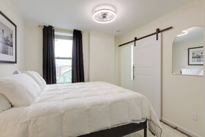 Interior - 1 Mi to University of Cincinnati: 3rd-floor Condo! (Cincinnati)
