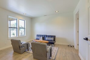 House (4 Bedrooms) | Interior - 2 Mi to Town: Fully Equipped Georgia Home w/ Deck! (McDonough)