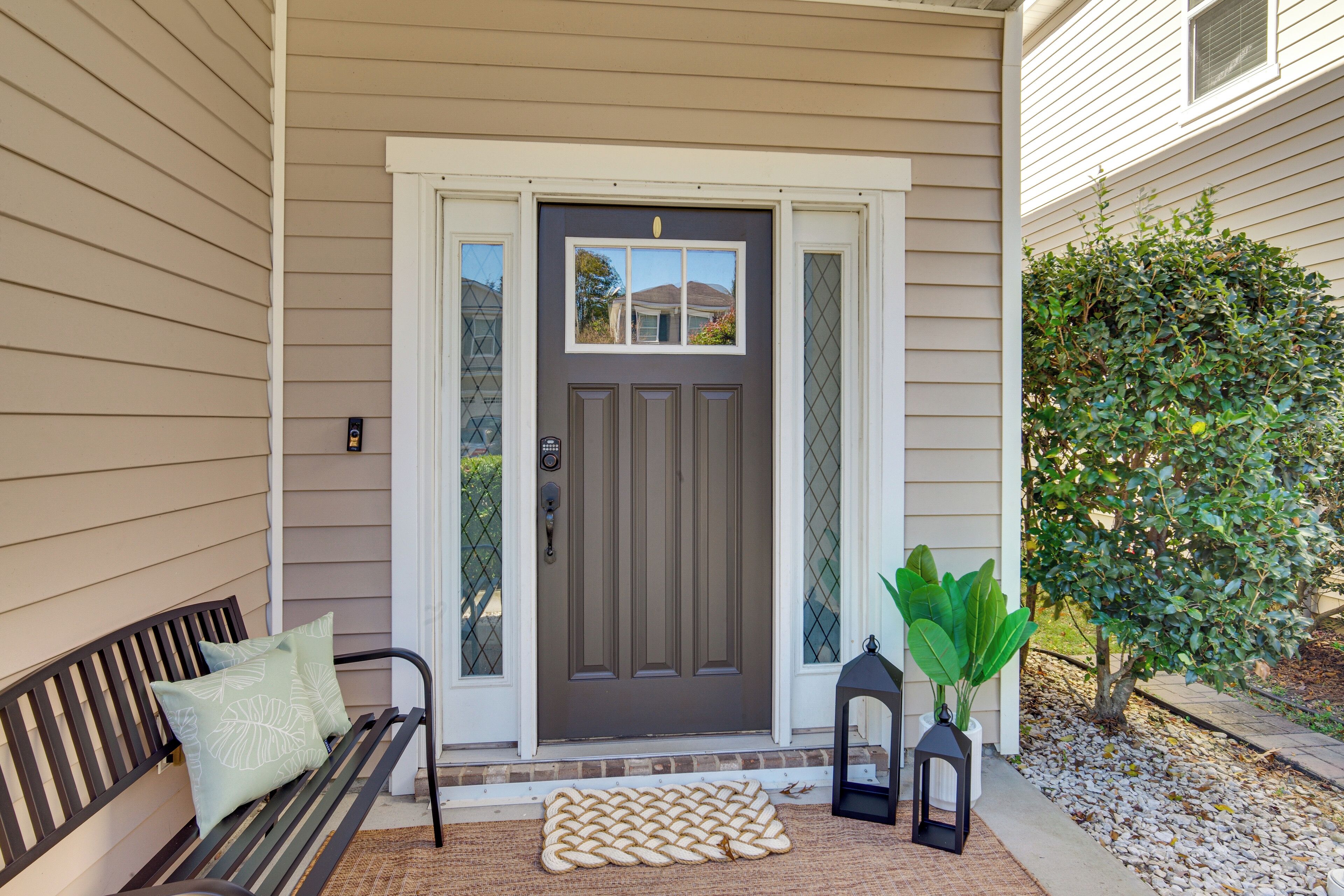 المنشأة من الداخل