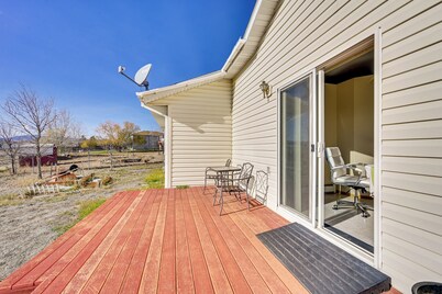 Dog Friendly! Helena Valley Home w/ Mtn Views