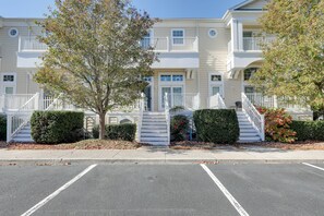 Interior - Game Room & Community Perks! Ocean View Retreat (Ocean View)