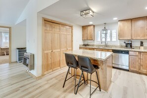 Interior - 4 Mi to Angel Fire Resort: Home w/ Fire Pit! (Angel Fire)