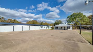 Apartment (0 Bedroom) | Bahagian dalam