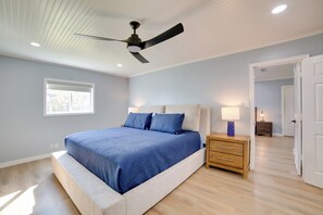 House (2 Bedrooms) | Interior - The HQ Lake Fork Home w/ Shared Dock! (Emory)