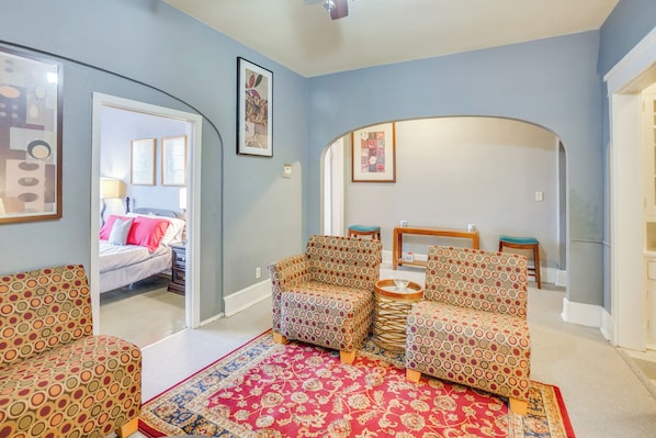 Apartment (3 Bedrooms) | Interior - 1 Mi to Lake Michigan! Urban Racine Apartment (Racine)