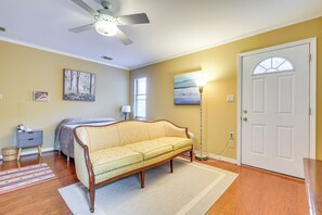 Apartment (0 Bedroom) | Interior - Eastern Shore Golf Studio, Close to Hospitals! (Daphne)