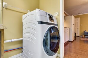 Apartment (0 Bedroom) | Interior - Eastern Shore Golf Studio, Close to Hospitals! (Daphne)