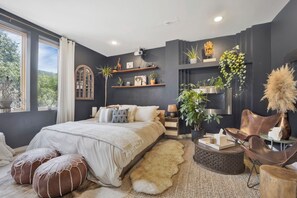 4 bedrooms, free WiFi, bed sheets - Bohome Chicago |  4BR + Sauna + Chefs Kitchen (Chicago)
