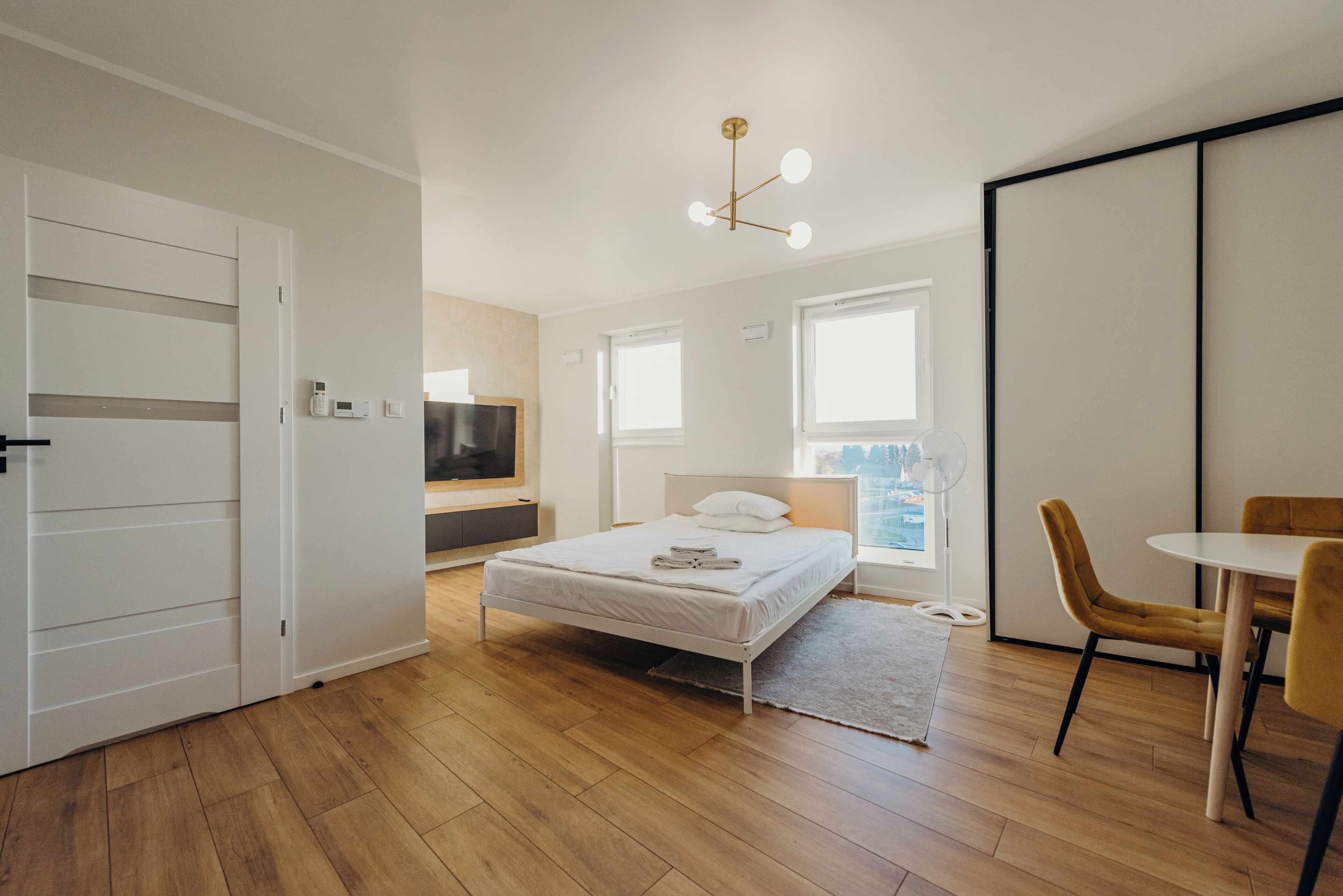 Een flatscreentelevisie