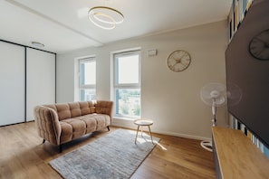 Flat-screen TV - Apartamenty Dominikańska (Rzeszów)