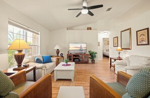 Smart TV - New Listing! Sunny Cape Coral Retreat | Pool, Hot Tub & Bikes (Cape Coral)