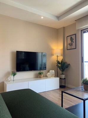 TV - Centrally located apartment in Torremolinos (Torremolinos)