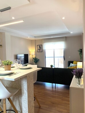 Dining - Centrally located apartment in Torremolinos (Torremolinos)
