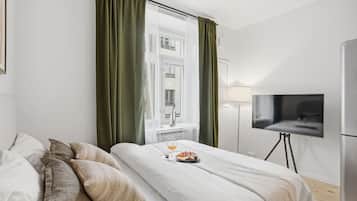 1 habitación, escritorio, tabla de planchar con plancha y wifi gratis