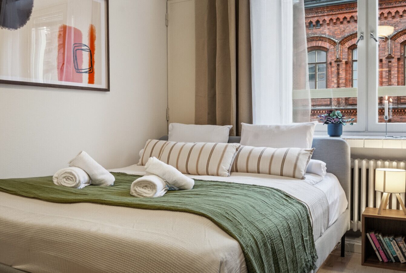 Skrivebord, strykejern/-brett, wi-fi og sengetøy