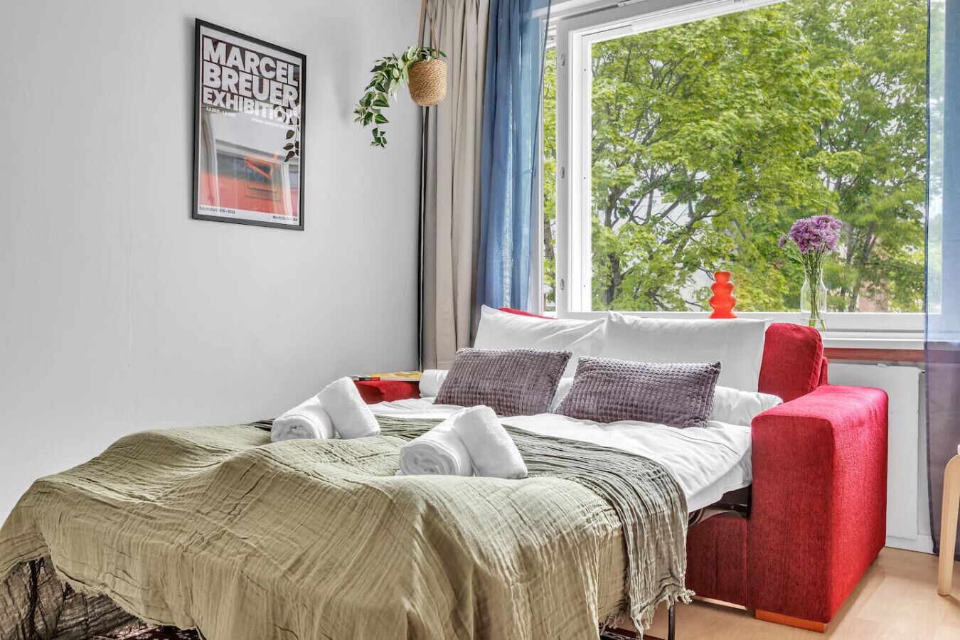 1 habitación, tabla de planchar con plancha, wifi gratis y ropa de cama 