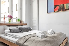 1 slaapkamer, een bureau, een strijkplank/strijkijzer, gratis wifi