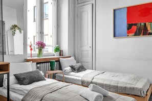 1 slaapkamer, een bureau, een strijkplank/strijkijzer, gratis wifi
