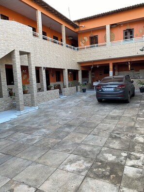 บริเวณภายนอก