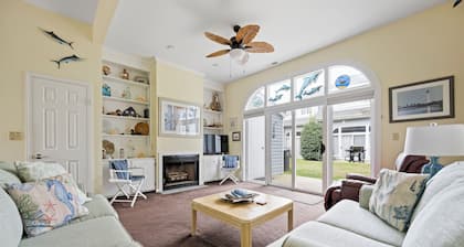 70 Henlopen Gardens - lovely 2 bedroom townhouse in Lewes!