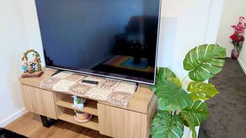 Apartment, 2 Bedrooms, Patio | Room amenity