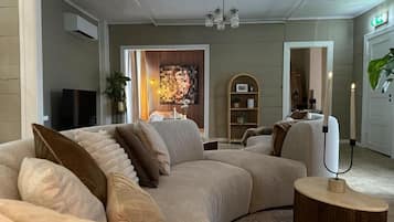 Villa, vista montagna | Area soggiorno | Giocattoli