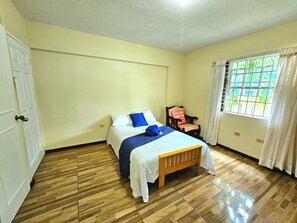 2 bedrooms, iron/ironing board, WiFi, bed sheets