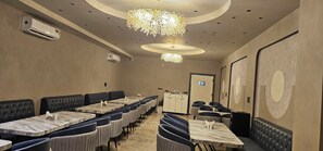 Restaurant - Hotel Sharanga (Hisar)