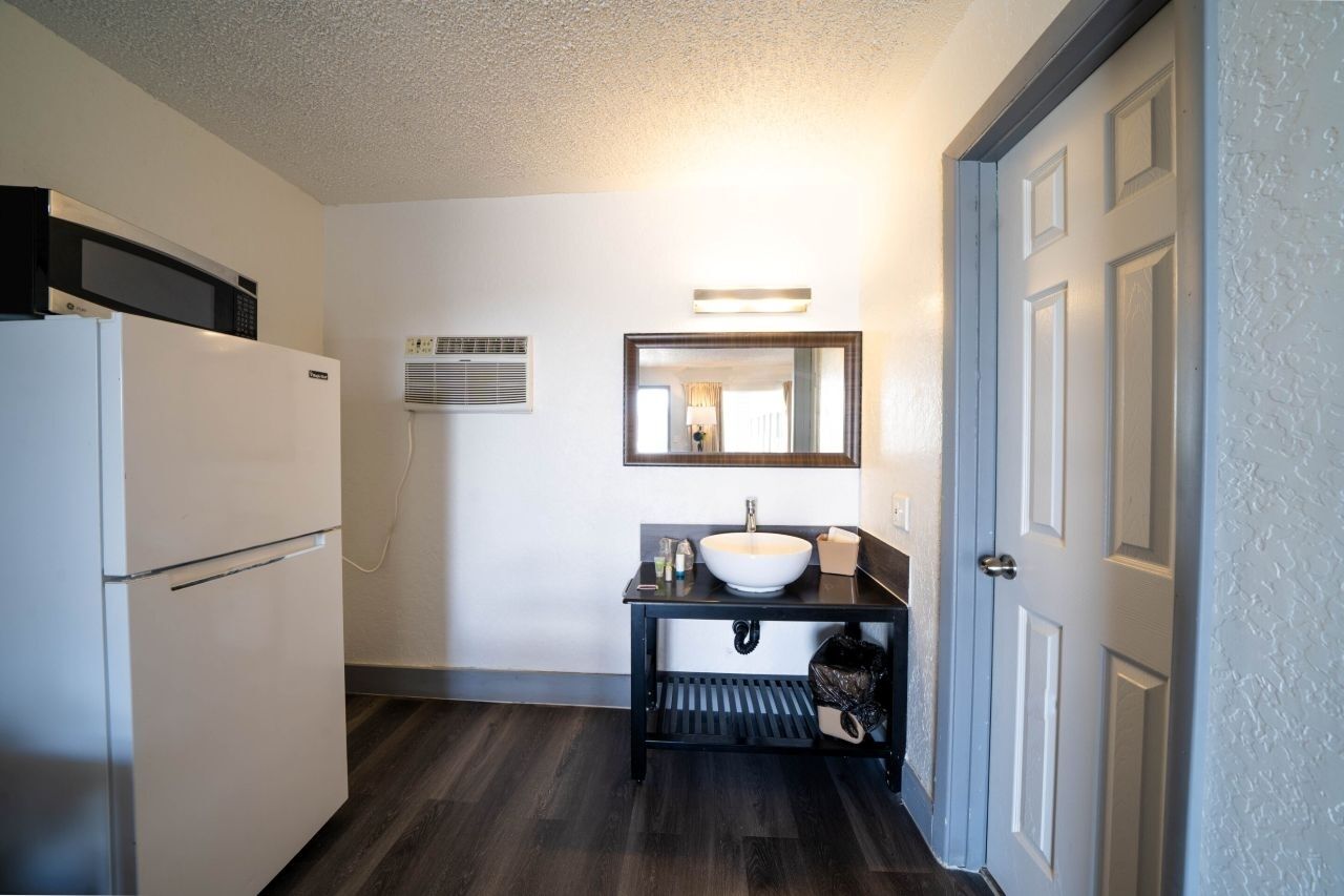 Ocala Stay | 2 Units Near I-75 & Silver Springs Blvd - Florida