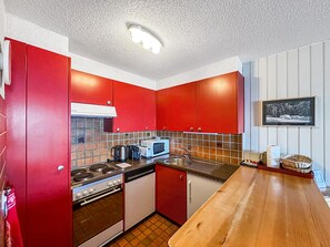Refrigerador, microondas, horno y lavavajillas