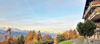 Lift Bear Lodge - 4Valleys - Swiss Alps