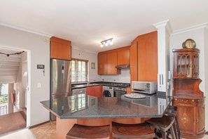 Interior - Peaceful Sandton Townhouse in Gated Community (Johannesburg)