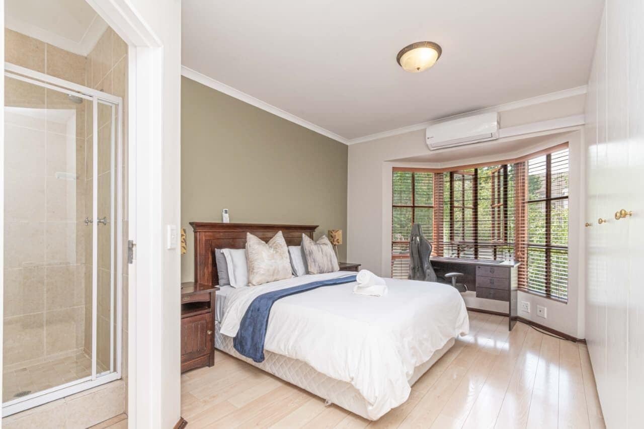 Apartamento, 2 quartos, sacada, vista para o jardim | 2 quartos